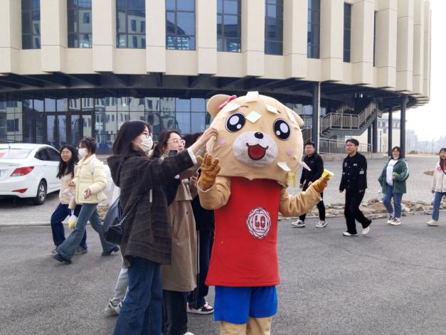 8aef87f86cc63925234ec67a20f3ece0_